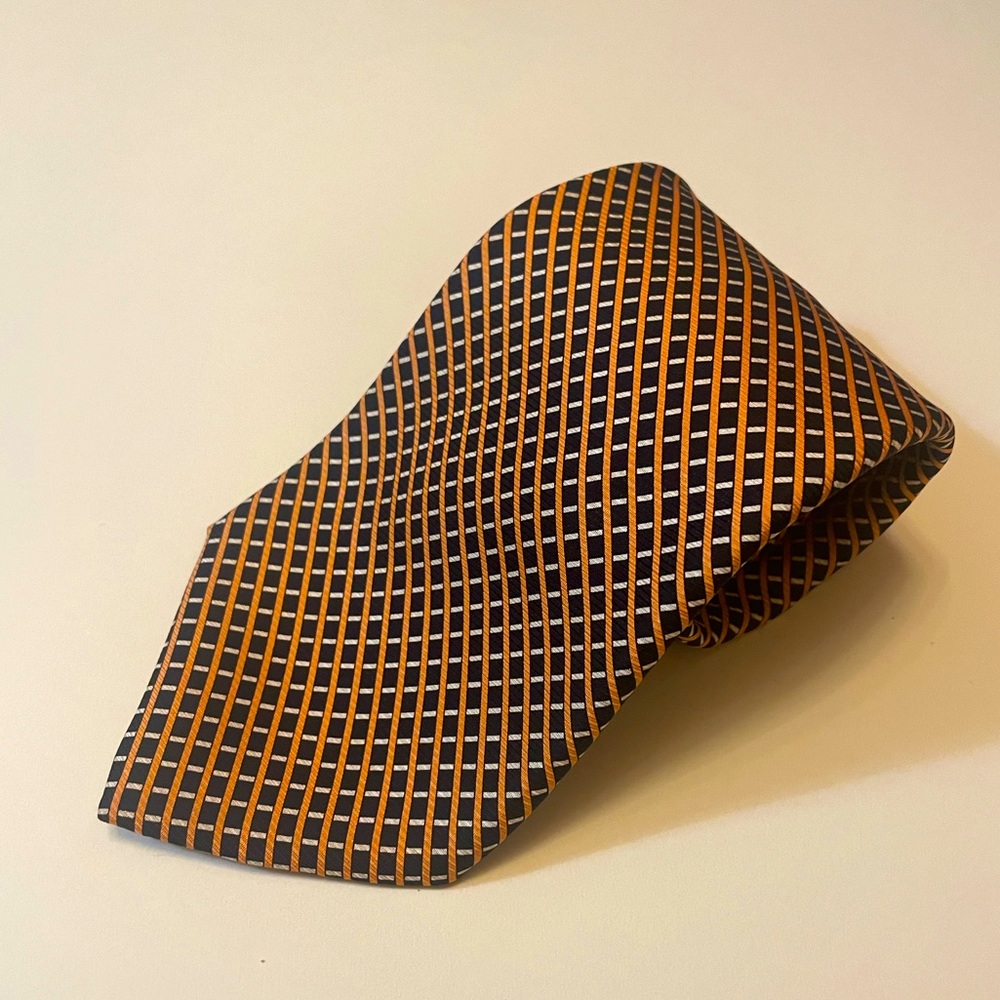 Brooks Brothers men’s necktie (Made in USA, 100% silk)